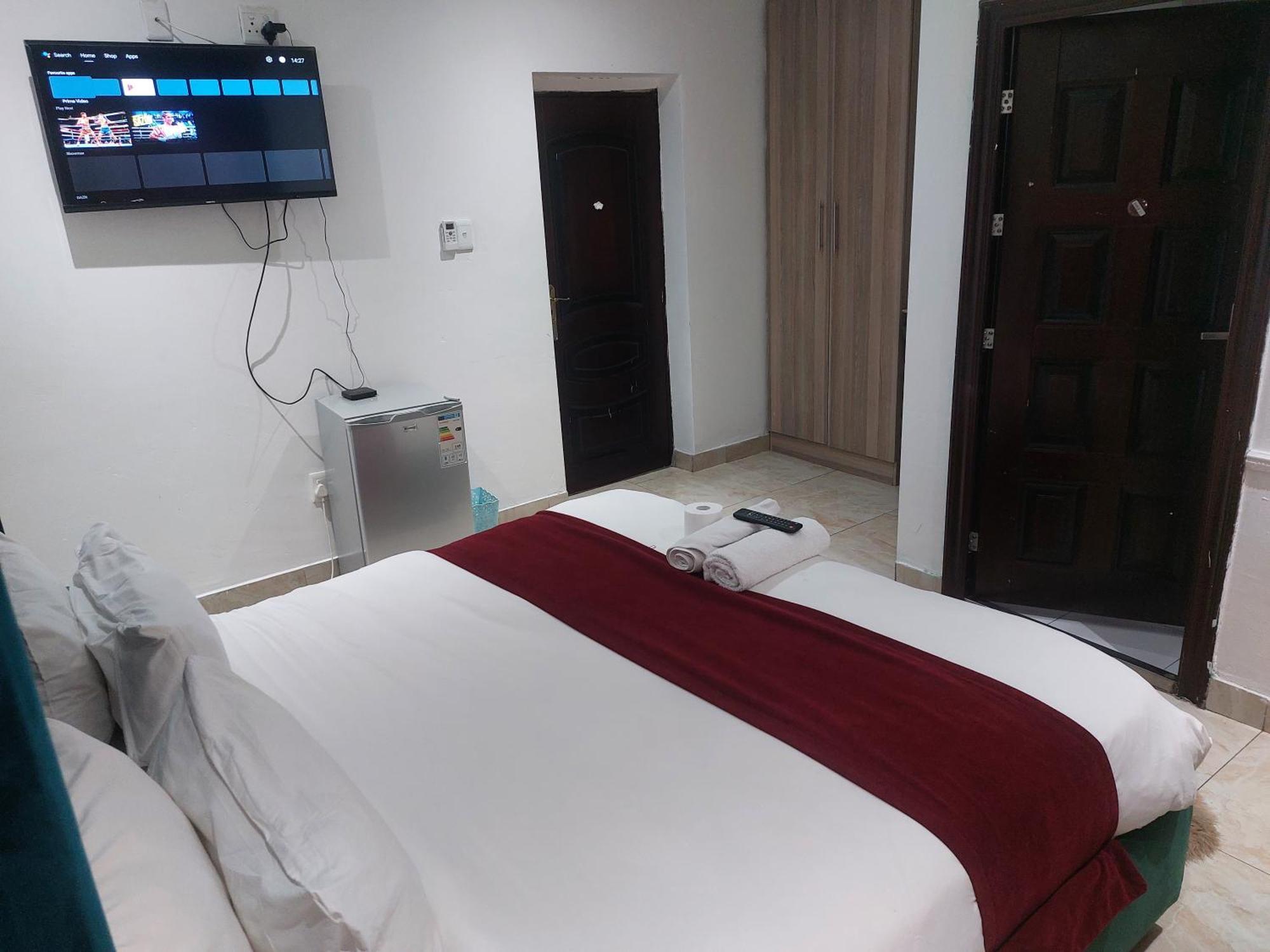 Gold Crown International Hotel ヨハネスブルグ エクステリア 写真