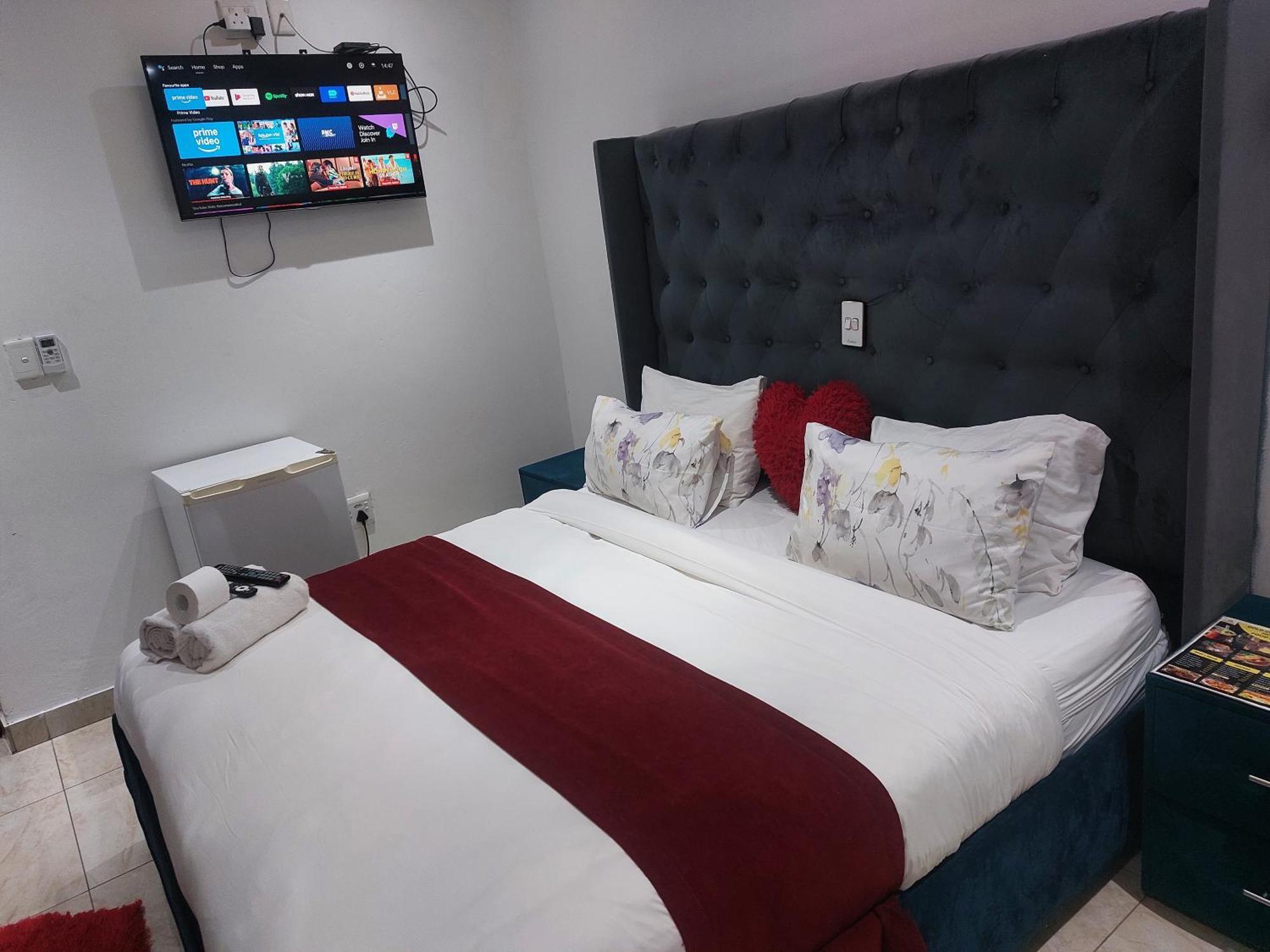 Gold Crown International Hotel ヨハネスブルグ エクステリア 写真