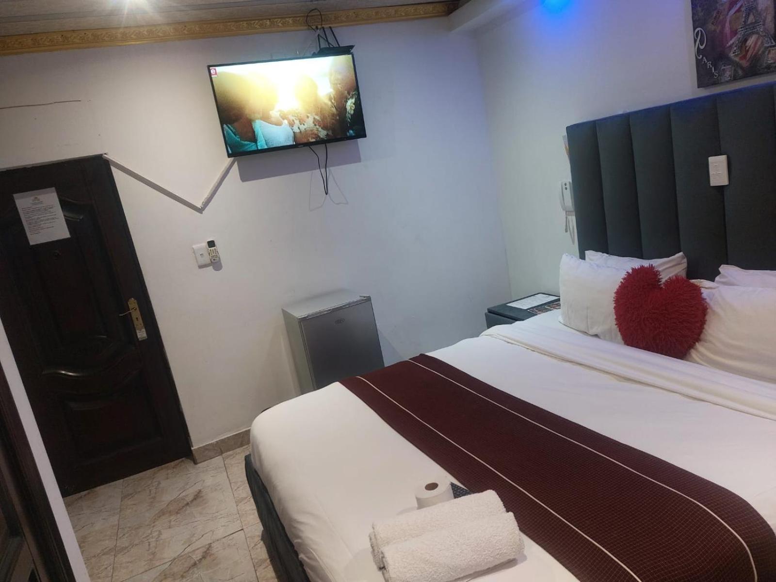 Gold Crown International Hotel ヨハネスブルグ エクステリア 写真